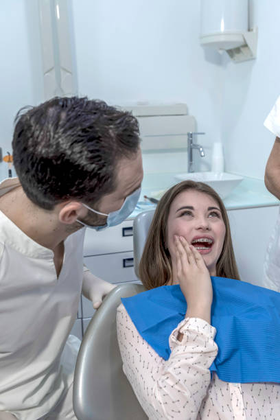 Best Dentist for Tooth Abscess  in Golden Valley, AZ